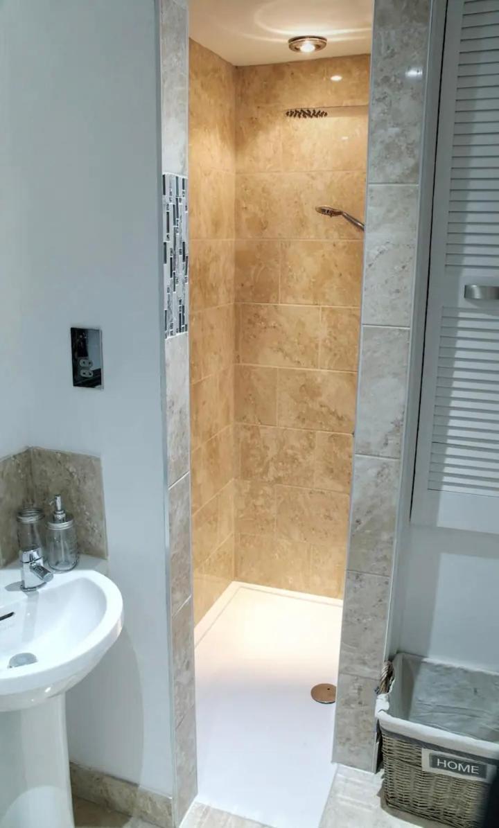 Queensgate Holiday Apartment , Beverley With Parking Екстер'єр фото