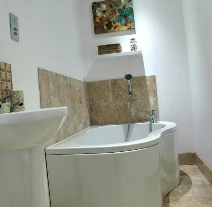 Queensgate Holiday Apartment , Beverley With Parking Екстер'єр фото